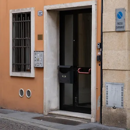 Centralemoderno Monolocale A 10 Passi Dal Centro 아파트 파도바