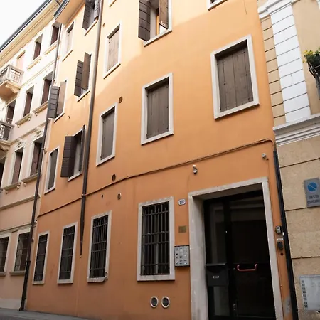 Centralemoderno Monolocale A 10 Passi Dal Centro Padova