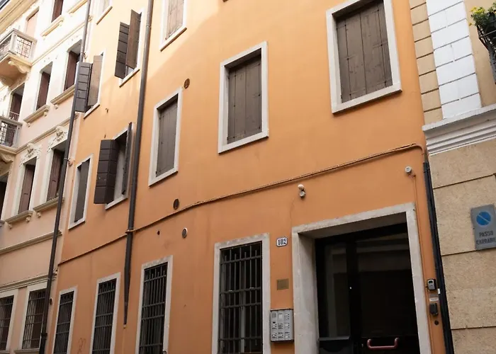 Centralemoderno Monolocale A 10 Passi Dal Centro Padua